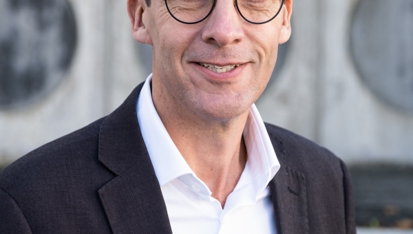 Stéphane Coppey reste vice-président du Conseil d'établissement de l'HRC